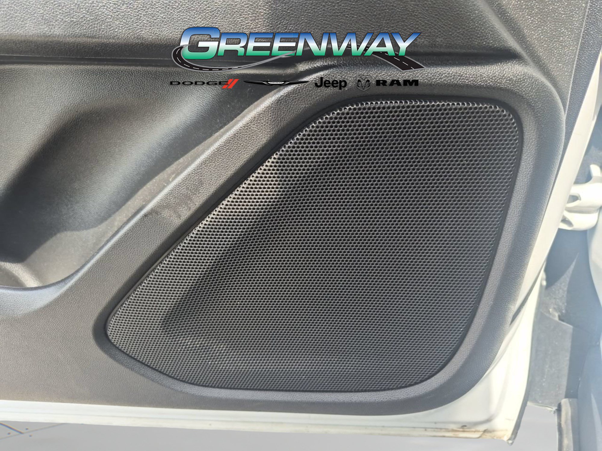Used 2024 GMC Terrain SLE FWD image 14