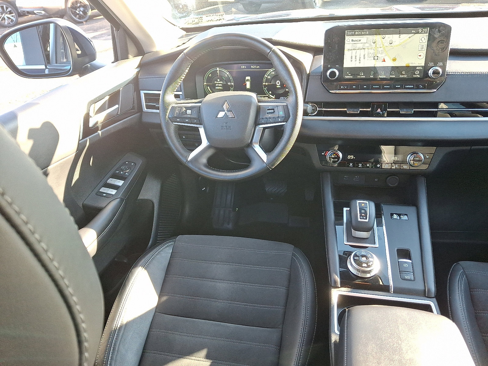 Used 2023 Mitsubishi Outlander SE image 10