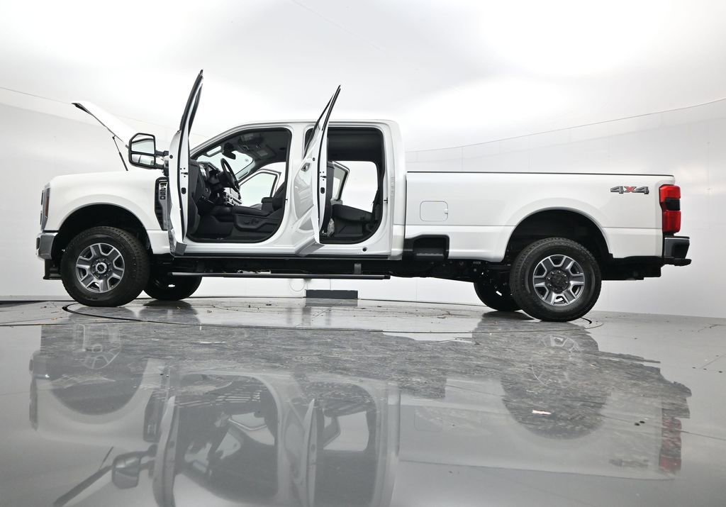 New 2026 Ford F250 Lariat w/ Lariat Ultimate Package image 55