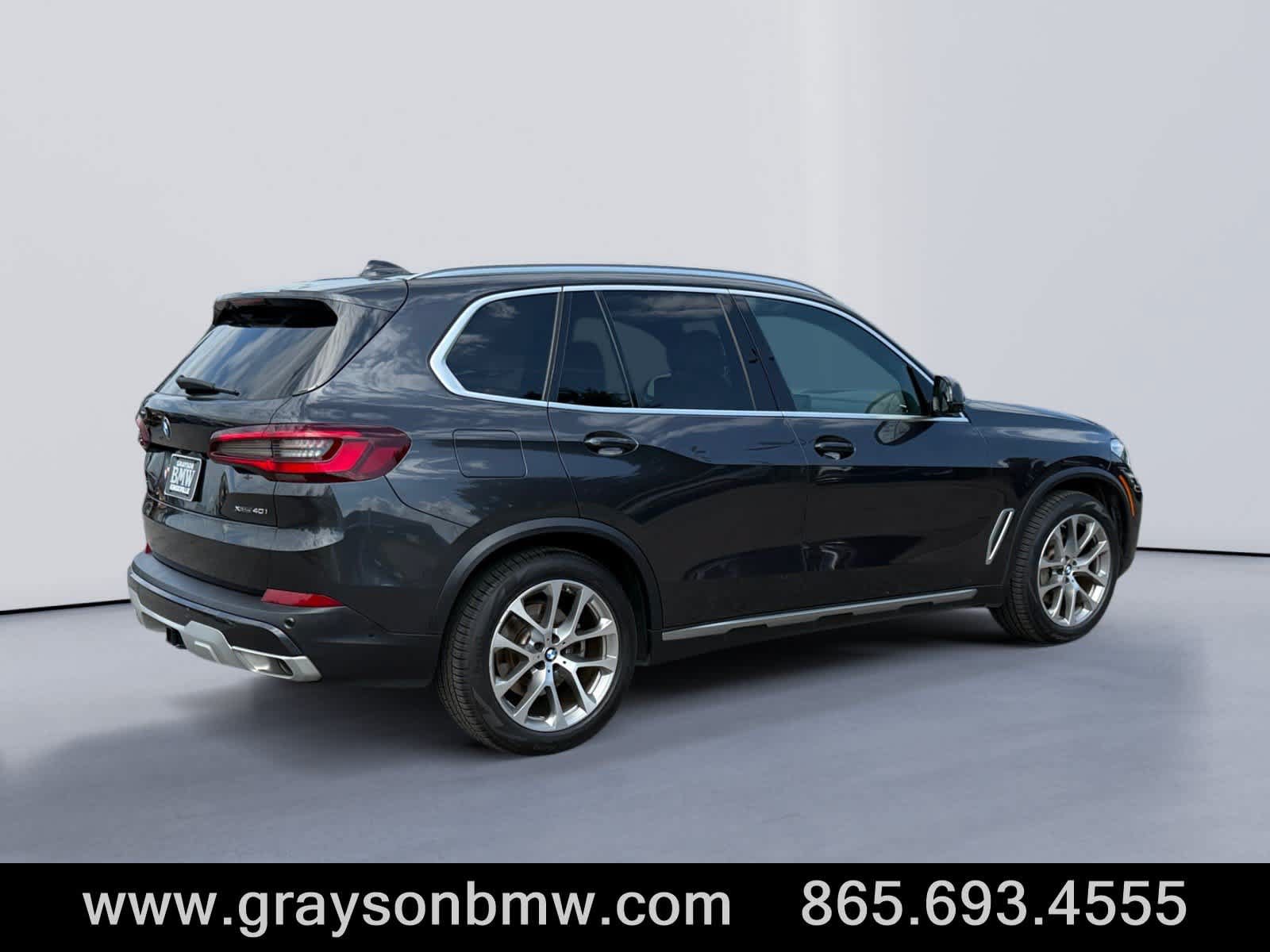 Used 2023 BMW X5 xDrive40i w/ Executive Package AWD/4WD image 3