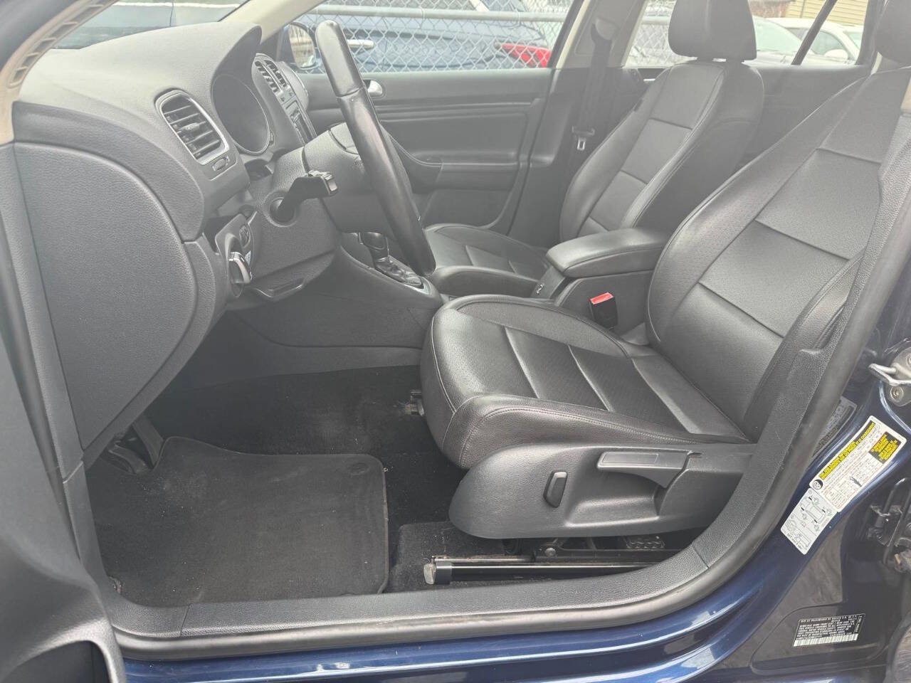 Used 2014 Volkswagen Jetta TDI image 25