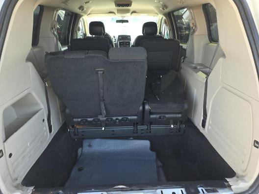 Used 2017 Dodge Grand Caravan SE image 13
