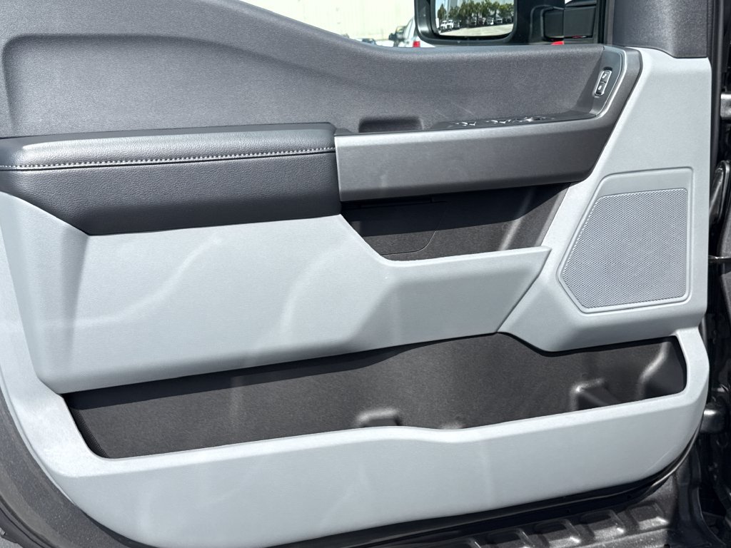 New 2026 Ford F250 XL w/ STX Appearance Package AWD/4WD image 18