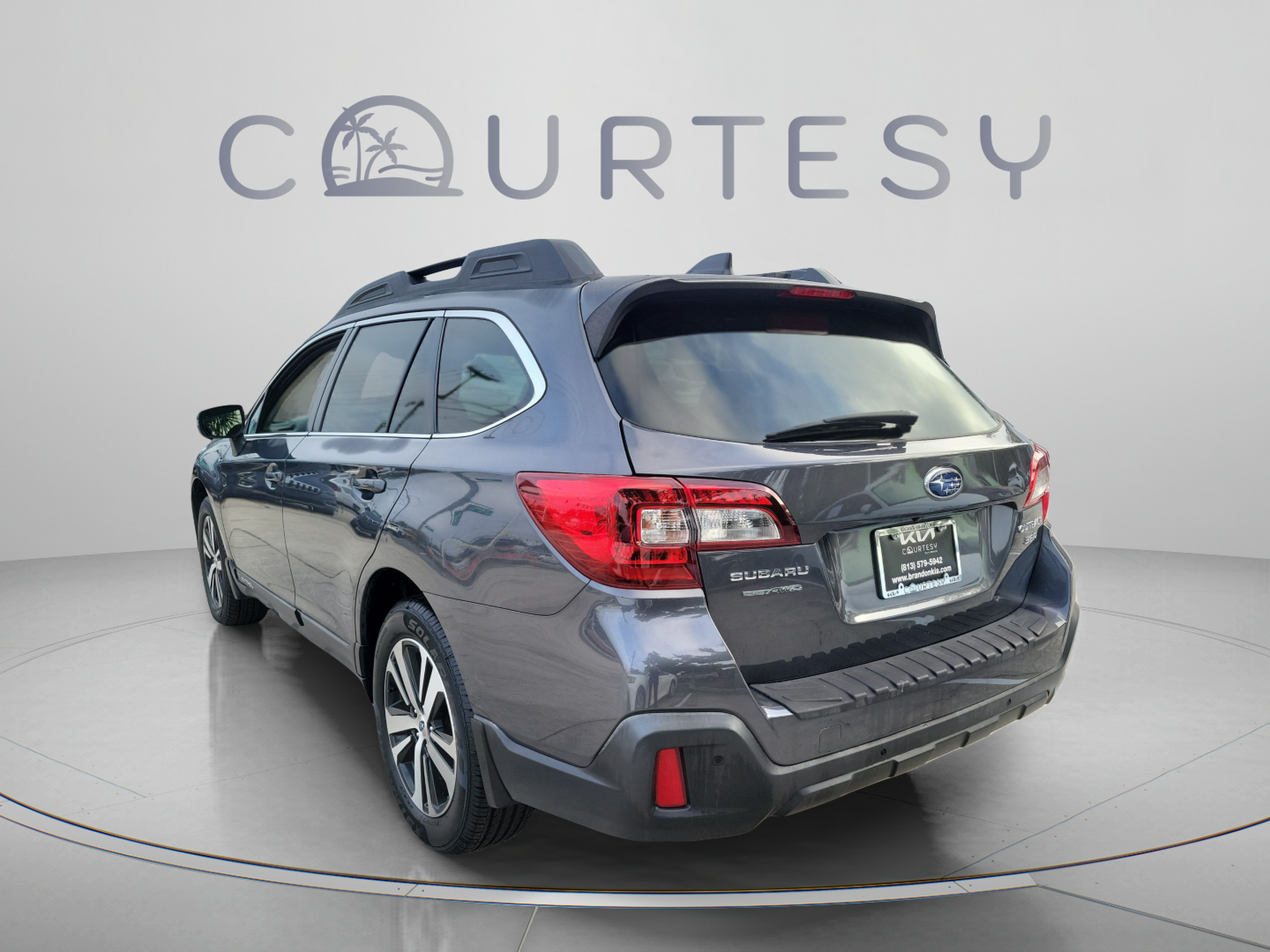 Used 2019 Subaru Outback 3.6R Limited w/ Popular Package #2 AWD/4WD image 2