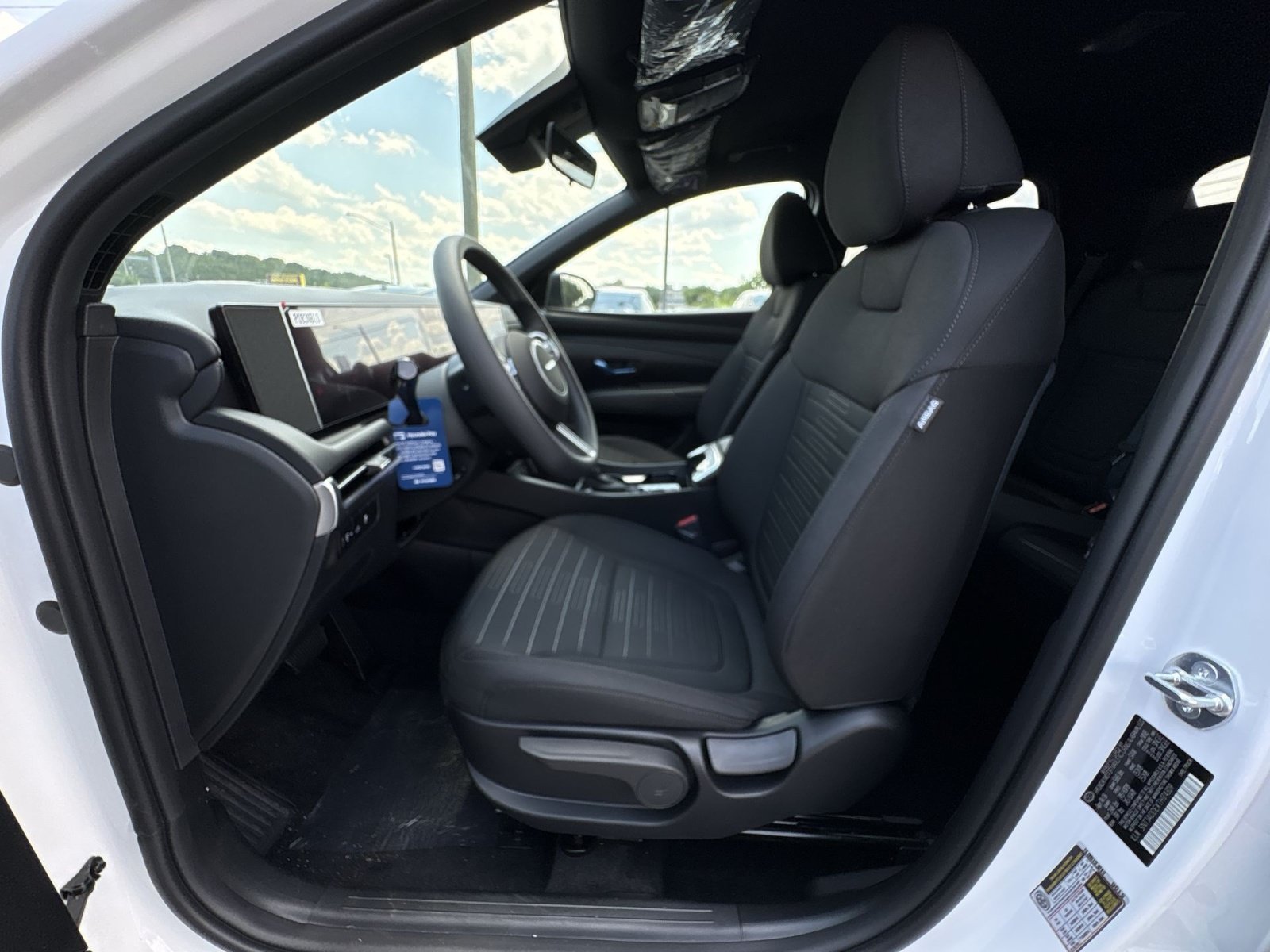 New 2026 Hyundai Santa Cruz SE AWD/4WD image 13