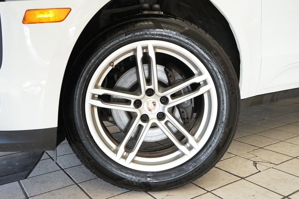 Used 2019 Porsche Macan image 55