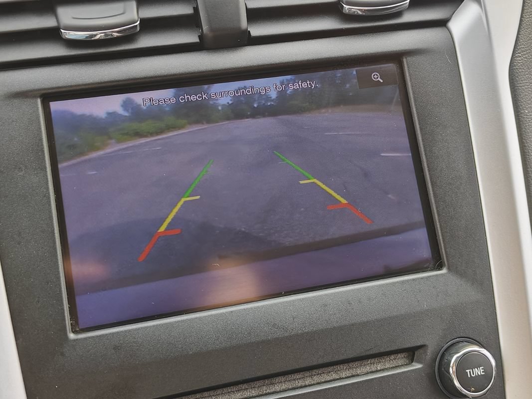 Used 2013 Ford Fusion SE FWD image 25
