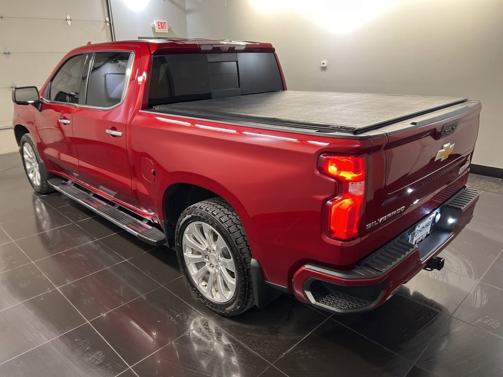 Used 2022 Chevrolet Silverado 1500 High Country w/ Technology Package image 4