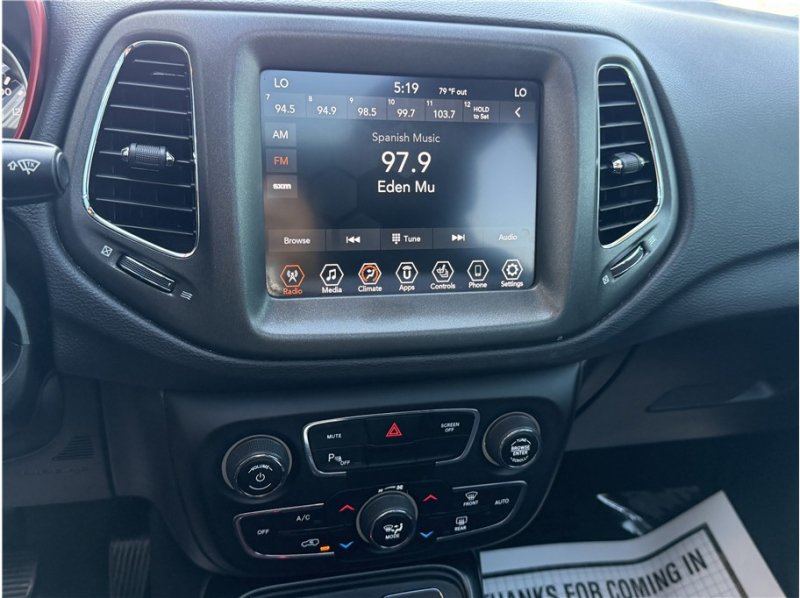 Used 2019 Jeep Compass Trailhawk w/ Leather Interior Group AWD/4WD image 40