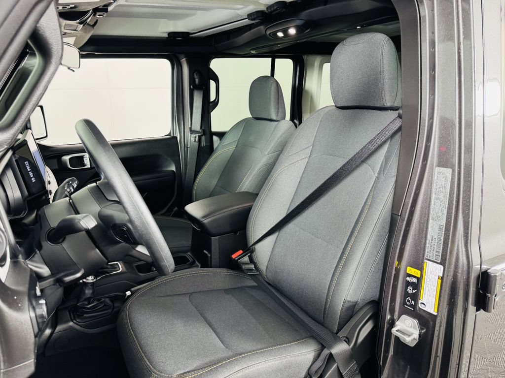 Used 2026 Jeep Wrangler Unlimited Sport AWD/4WD image 6