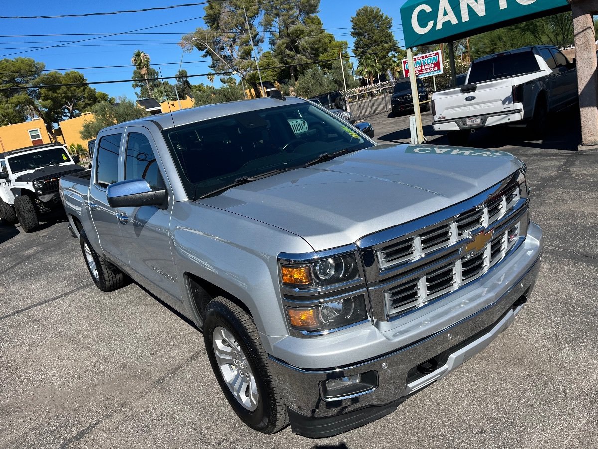 Used 2015 Chevrolet Silverado 1500 LTZ Z71 w/ LTZ Plus Package AWD/4WD image 47
