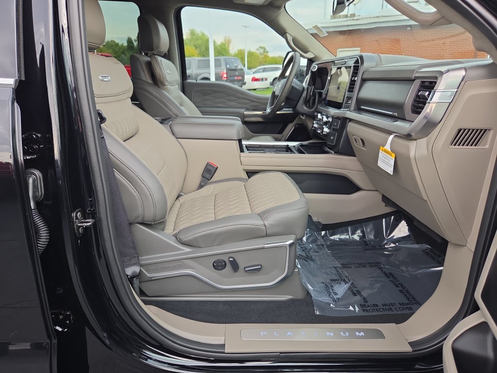 New 2027 Ford F250 Platinum w/ Platinum Plus Package AWD/4WD image 30