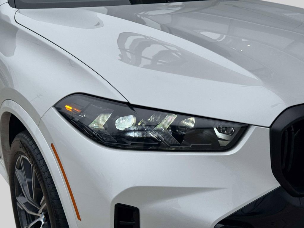 Used 2026 BMW X5 M60i image 8