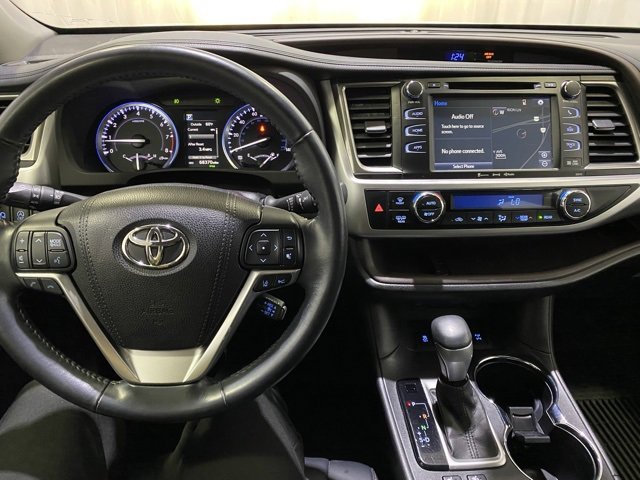 Certified 2017 Toyota Highlander XLE image 23