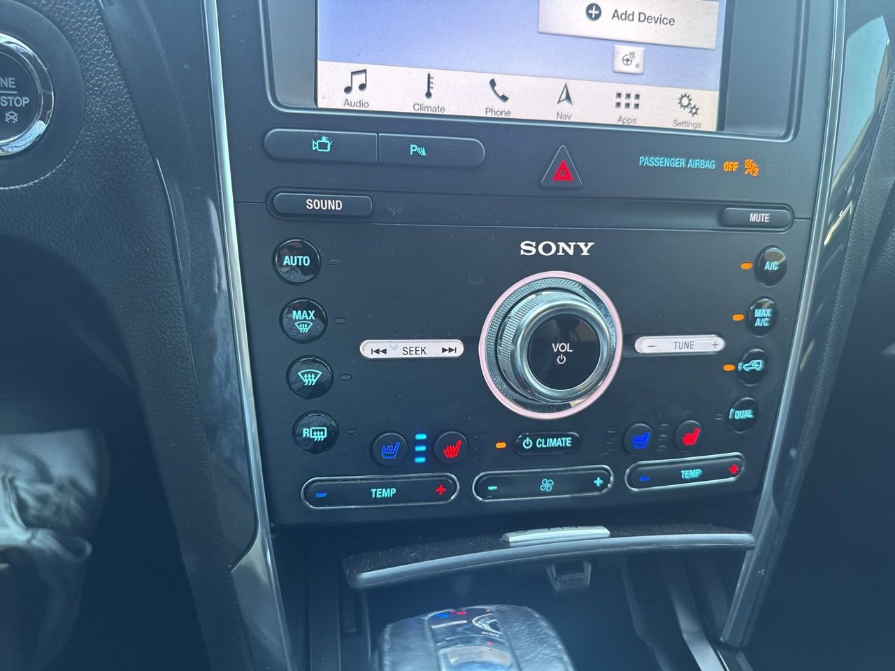 Used 2019 Ford Explorer Limited w/ Ford Safe & Smart Package AWD/4WD image 14