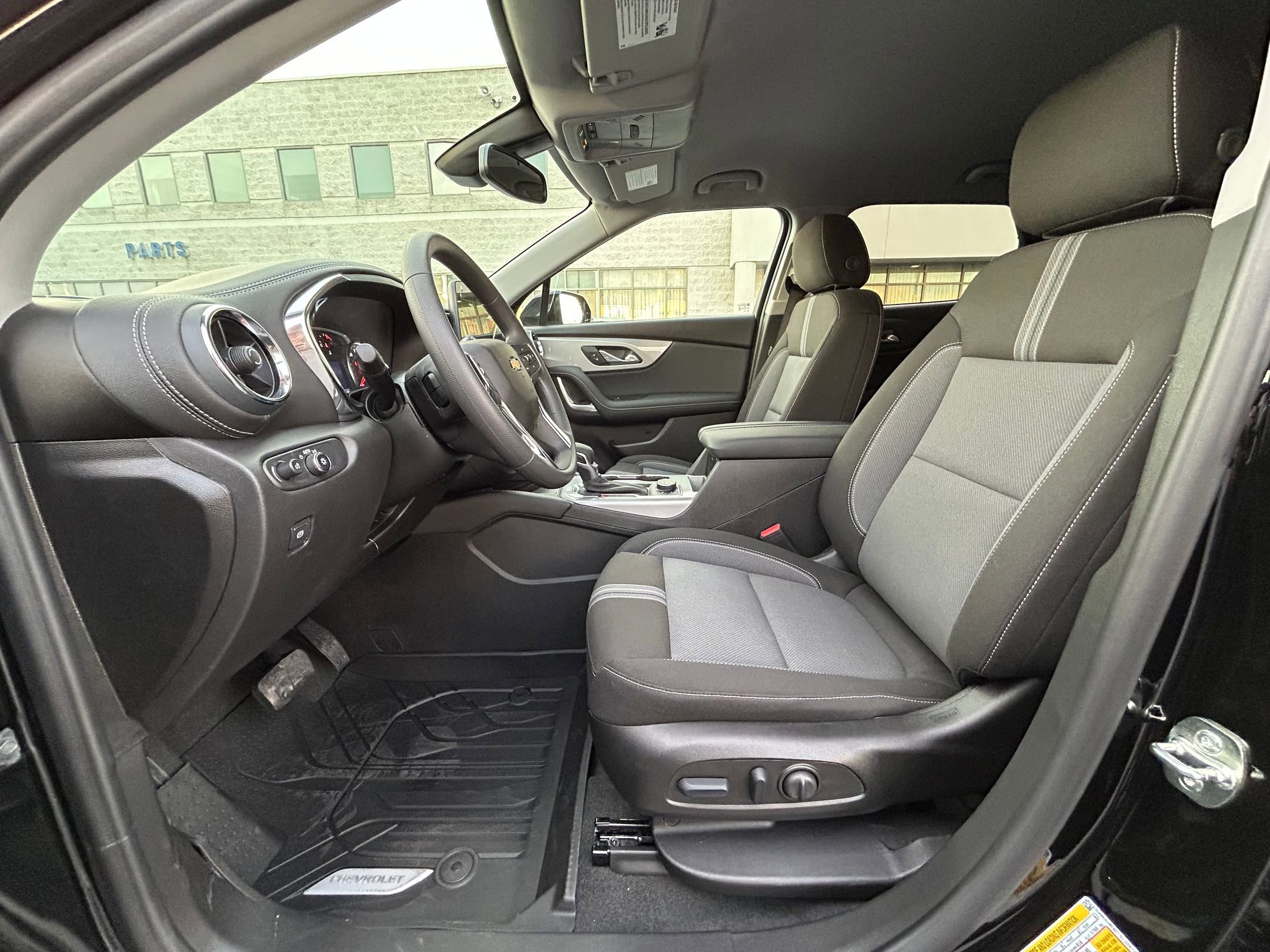 New 2026 Chevrolet Blazer LT w/ Convenience Package AWD/4WD image 16