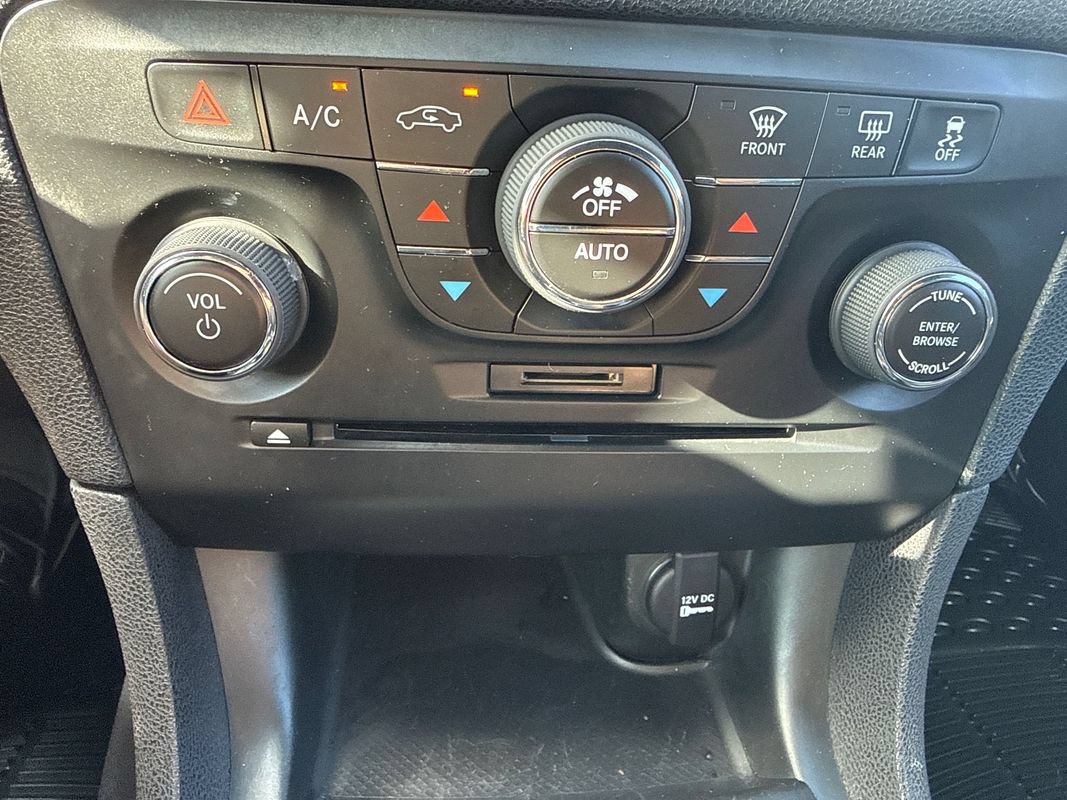 Used 2014 Dodge Charger SXT Plus AWD/4WD image 19
