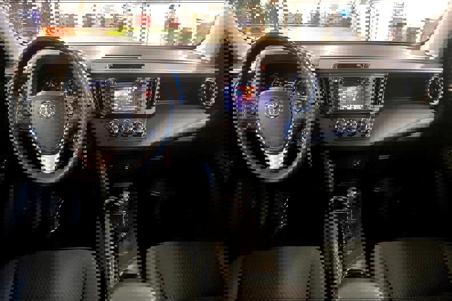 Used 2017 Toyota RAV4 LE w/ Carpet Mat Package image 14