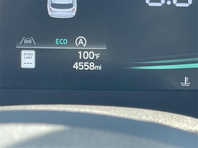 Certified 2025 Hyundai Palisade SE image 18