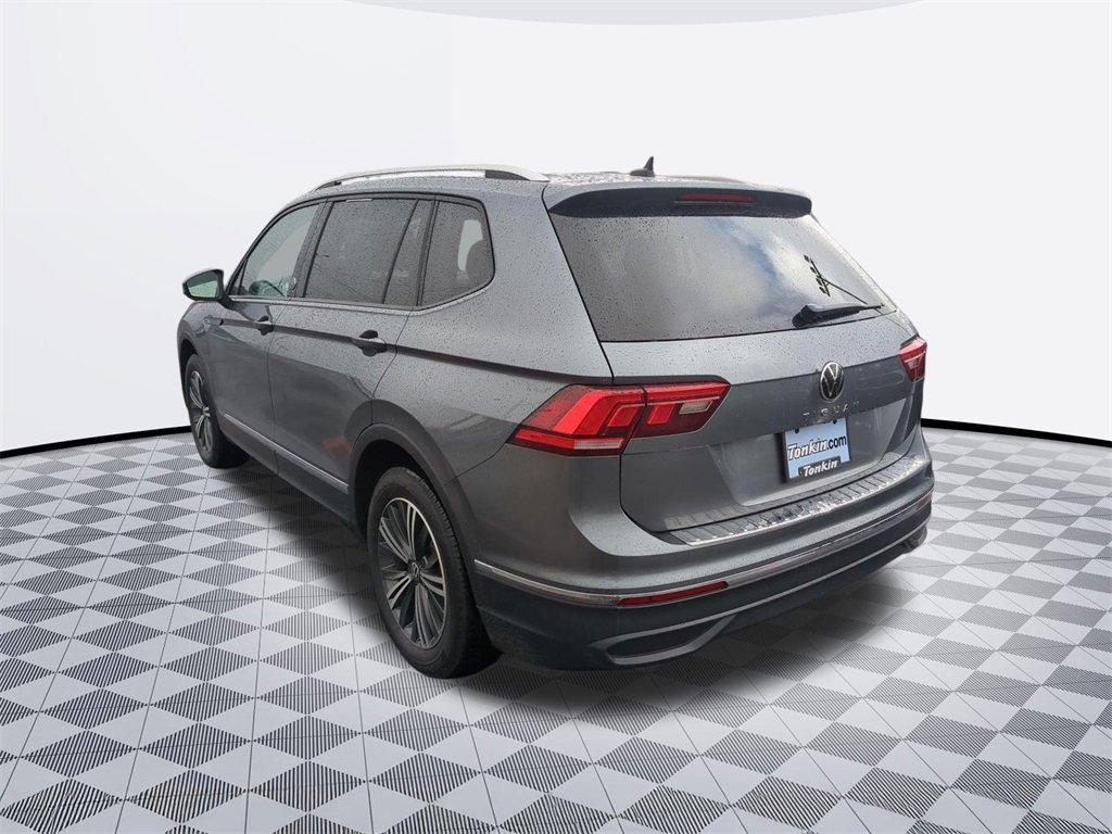 Used 2024 Volkswagen Tiguan Wolfsburg Edition image 4