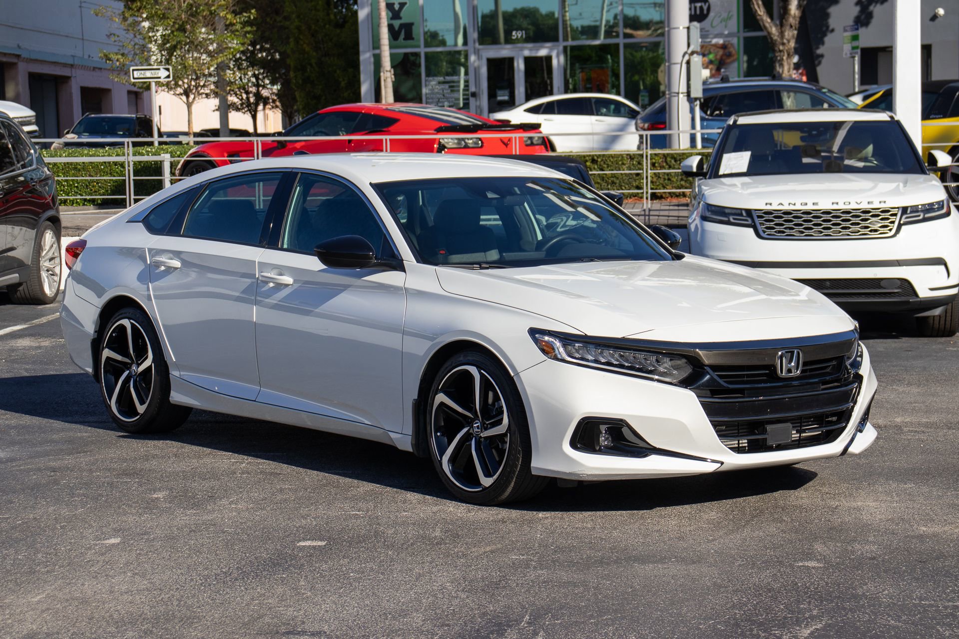 Used 2022 Honda Accord Sport image 3