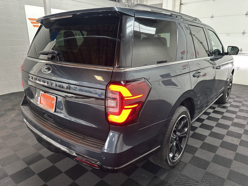 Used 2024 Ford Expedition Limited image 9