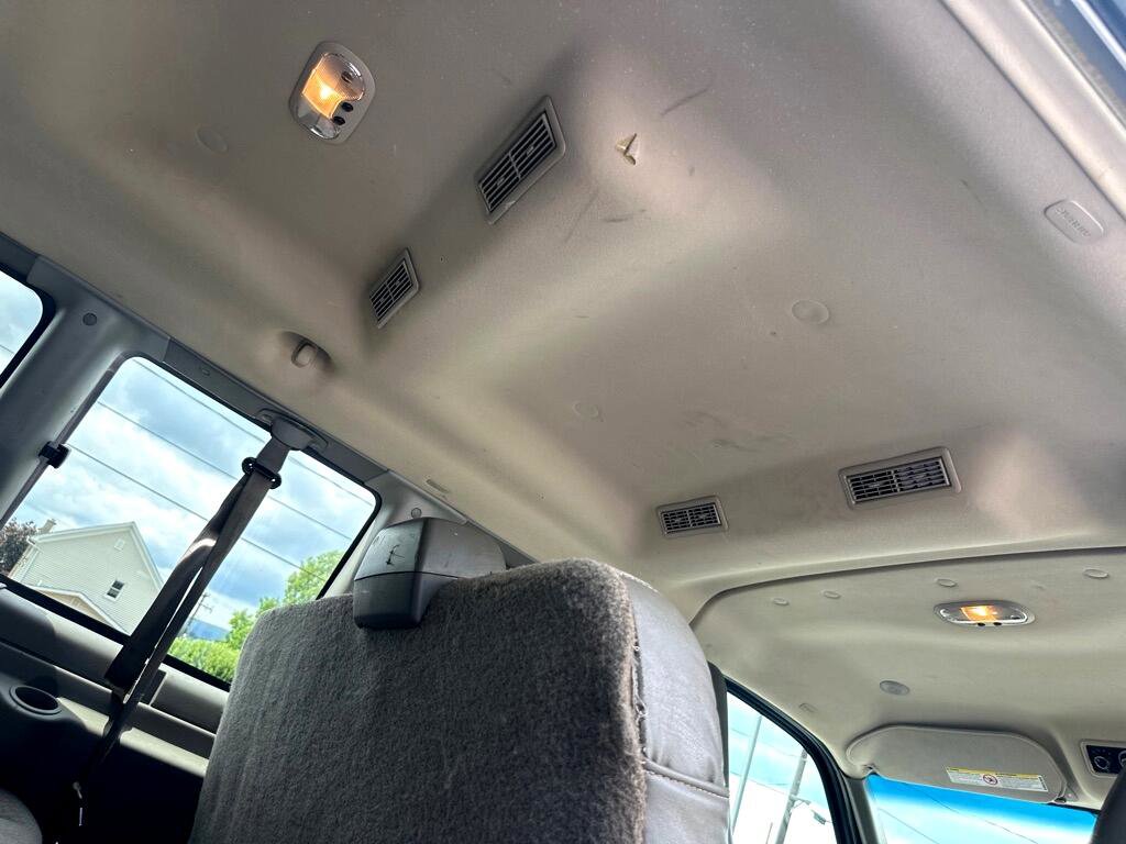 Used 2015 Chevrolet Express 3500 LS image 18