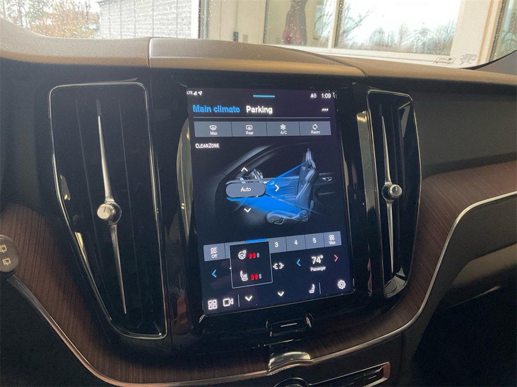 Certified 2023 Volvo XC60 B5 Plus w/ Climate Package image 22