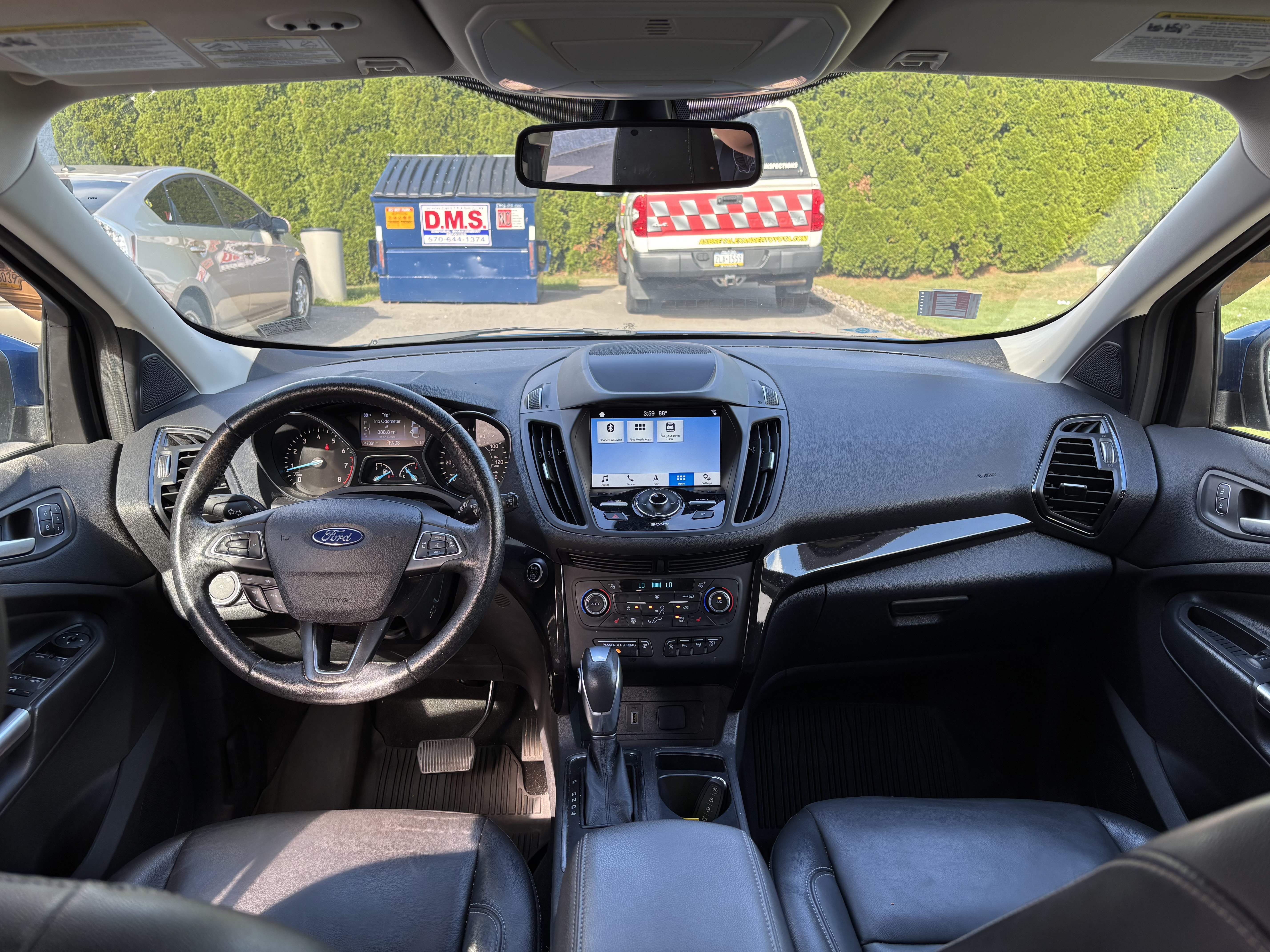 Used 2019 Ford Escape Titanium w/ U9j03 - Titanium Tow Package AWD/4WD image 15