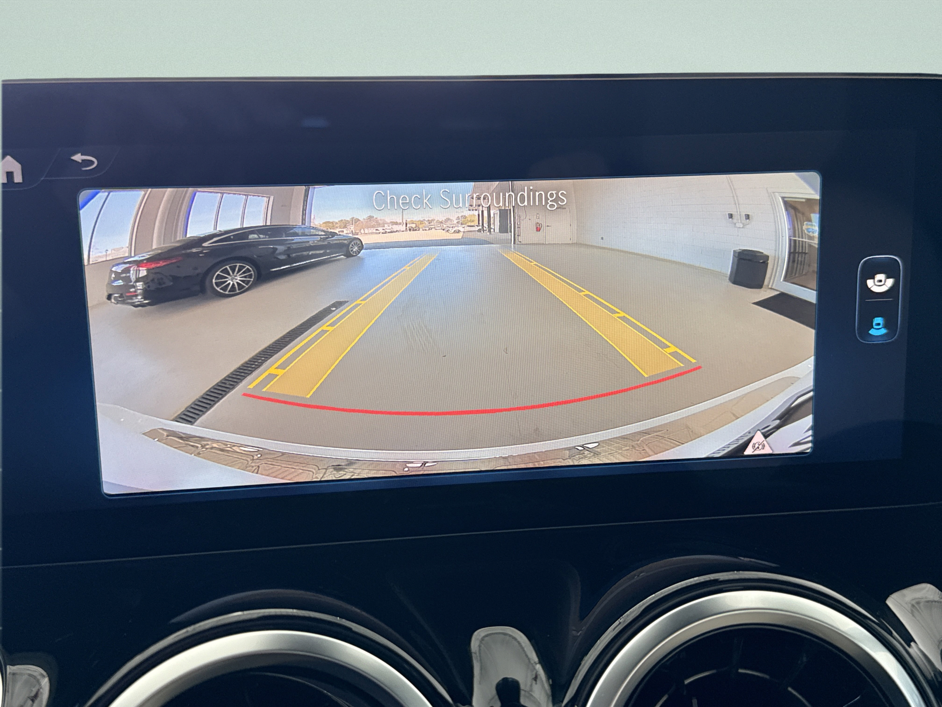 New 2026 Mercedes-Benz GLB 250 image 30
