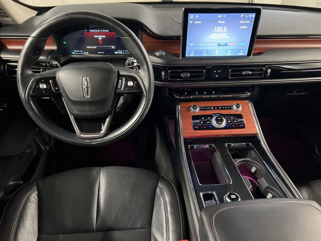Used 2023 Lincoln Aviator Reserve w/ Equipment Group 201A image 8