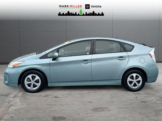 Used 2015 Toyota Prius Four FWD image 2