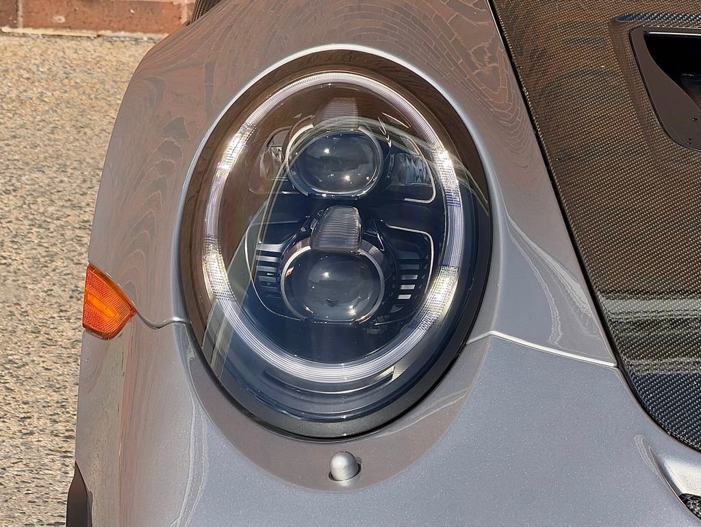 Certified 2018 Porsche 911 GT2 RS image 12