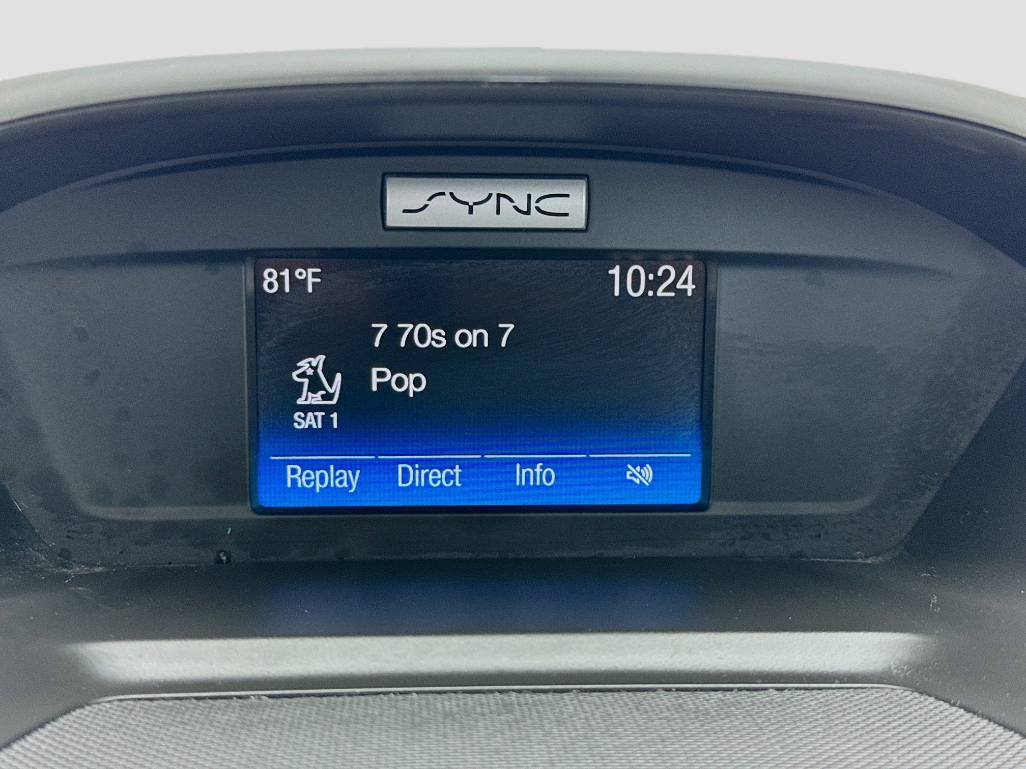 Used 2017 Ford C-MAX SE w/ Cargo Management Package FWD image 11