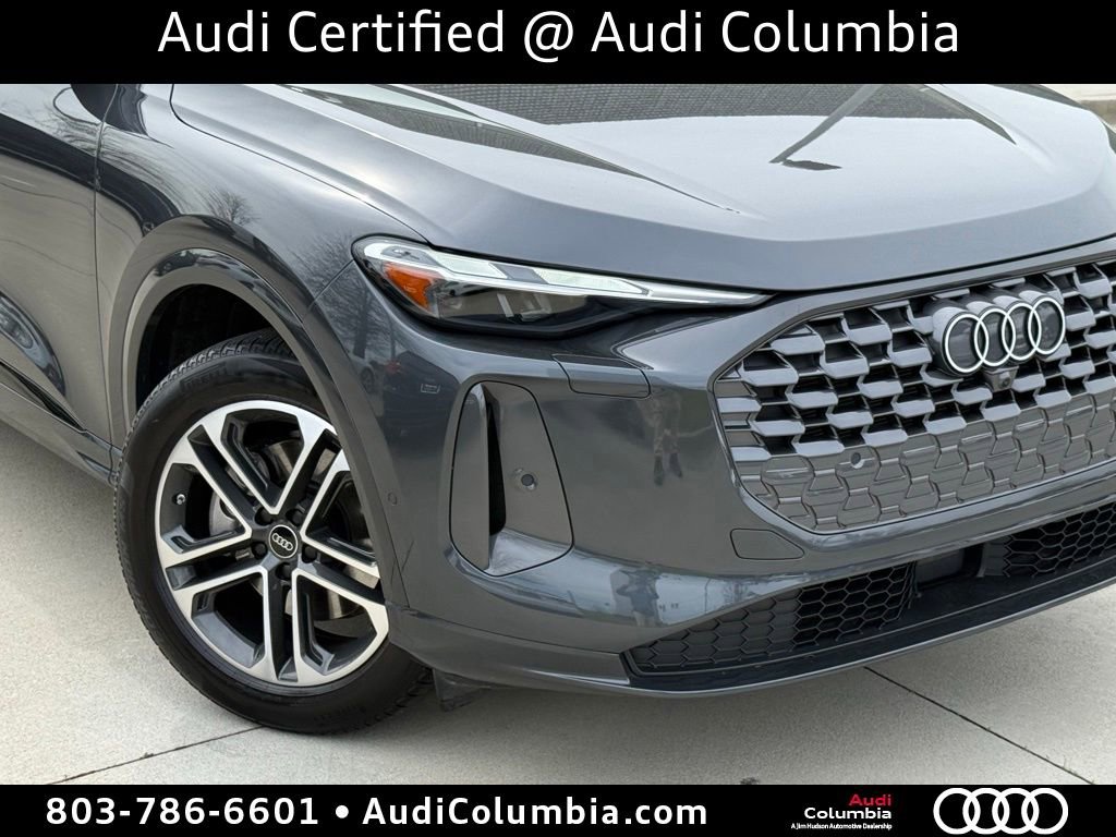 Used 2025 Audi Q5 Premium w/ Convenience Package image 6