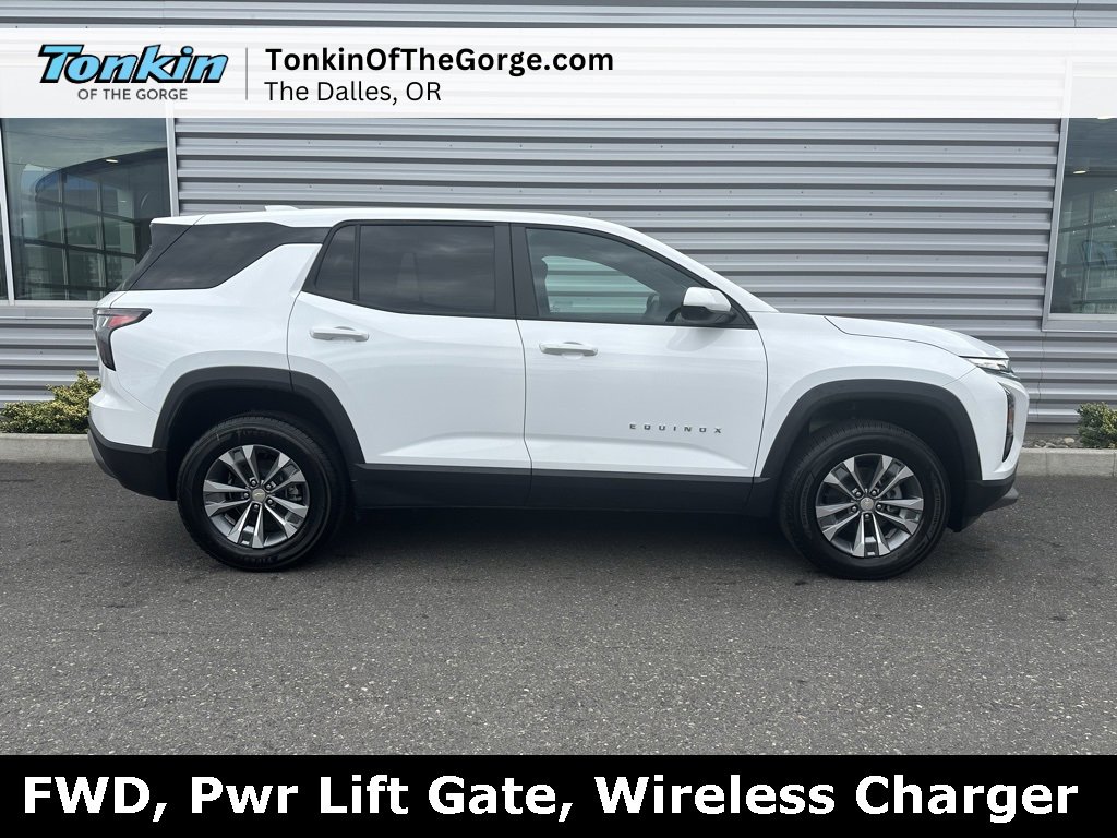 New 2026 Chevrolet Equinox LT w/ Convenience Package II image 3