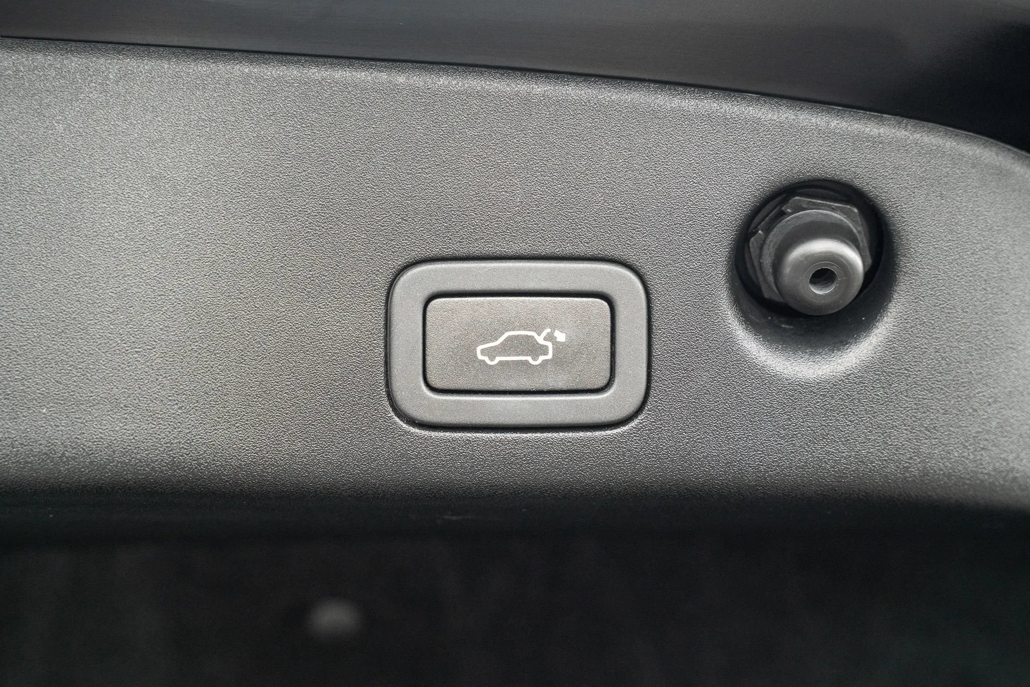 Used 2012 Jaguar XJ RWD image 11