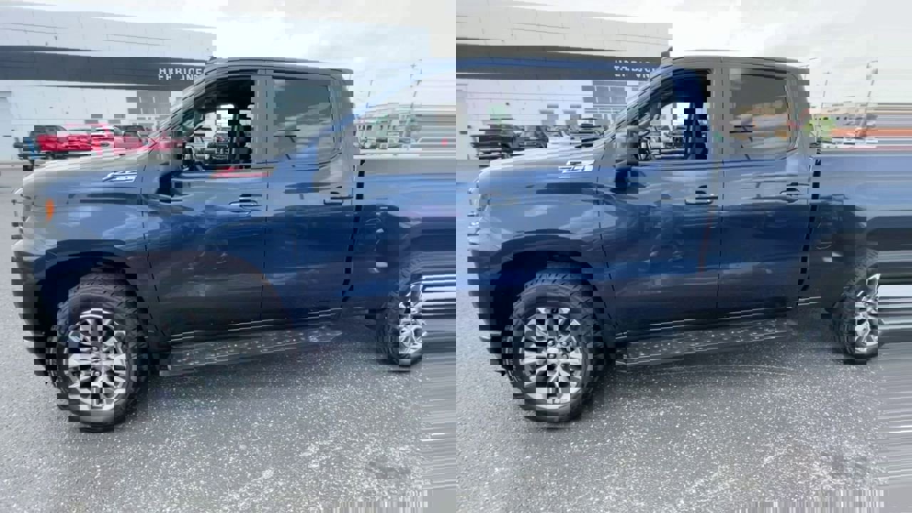 Used 2021 Chevrolet Silverado 1500 RST image 4