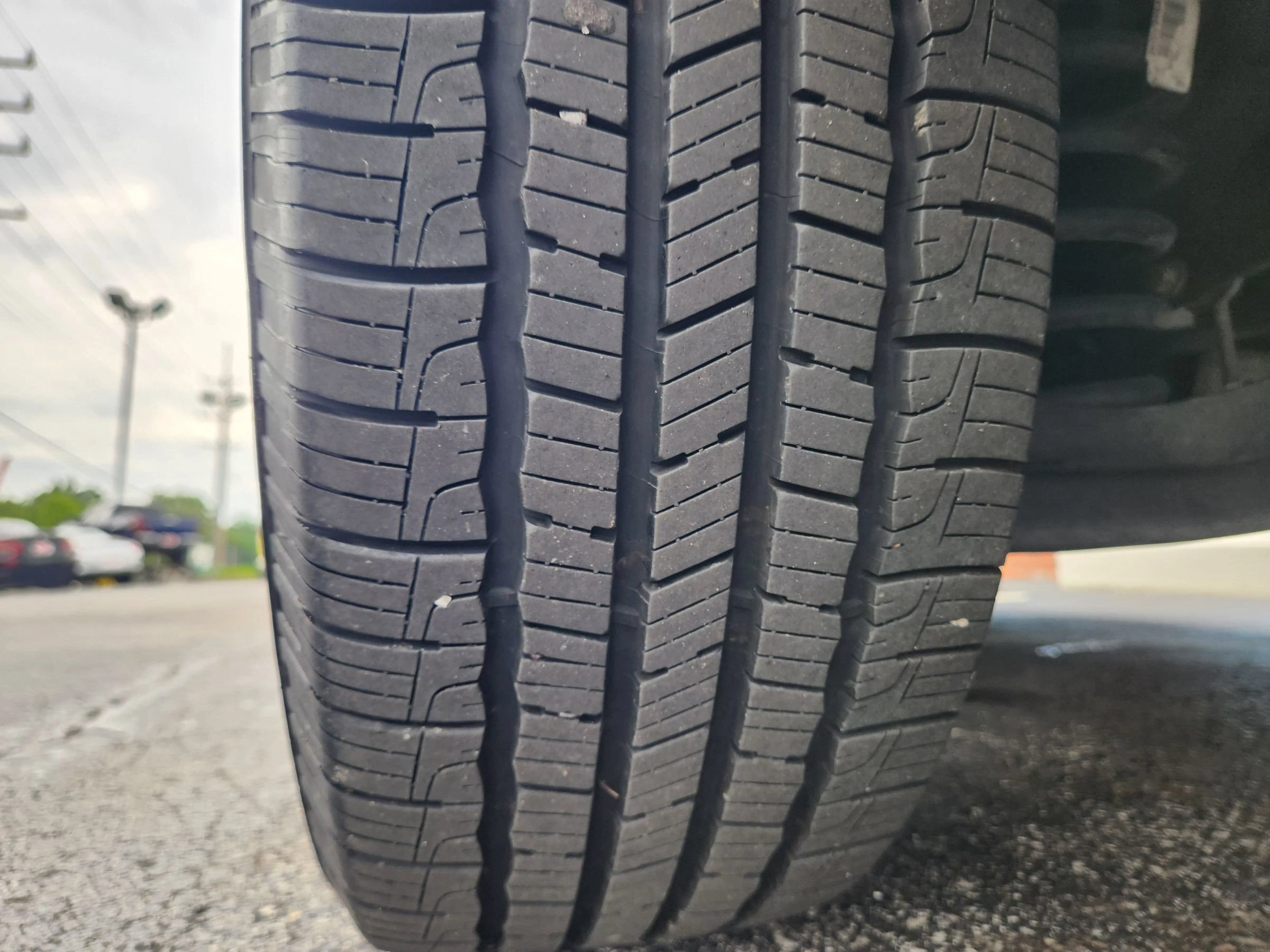 Used 2019 Jeep Cherokee Limited image 65