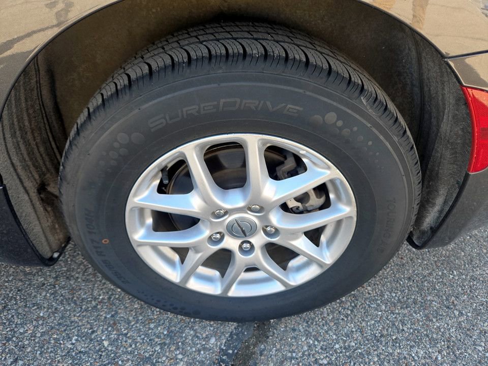 Used 2023 Chrysler Voyager LX image 29