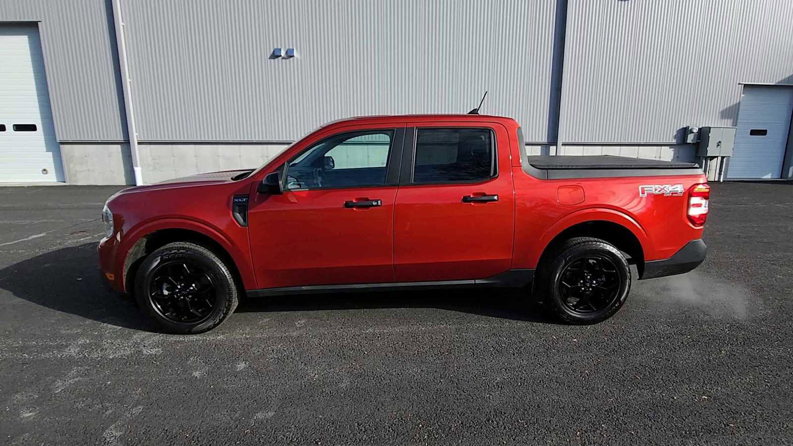 Used 2024 Ford Maverick XLT w/ XLT Luxury Package AWD/4WD image 5