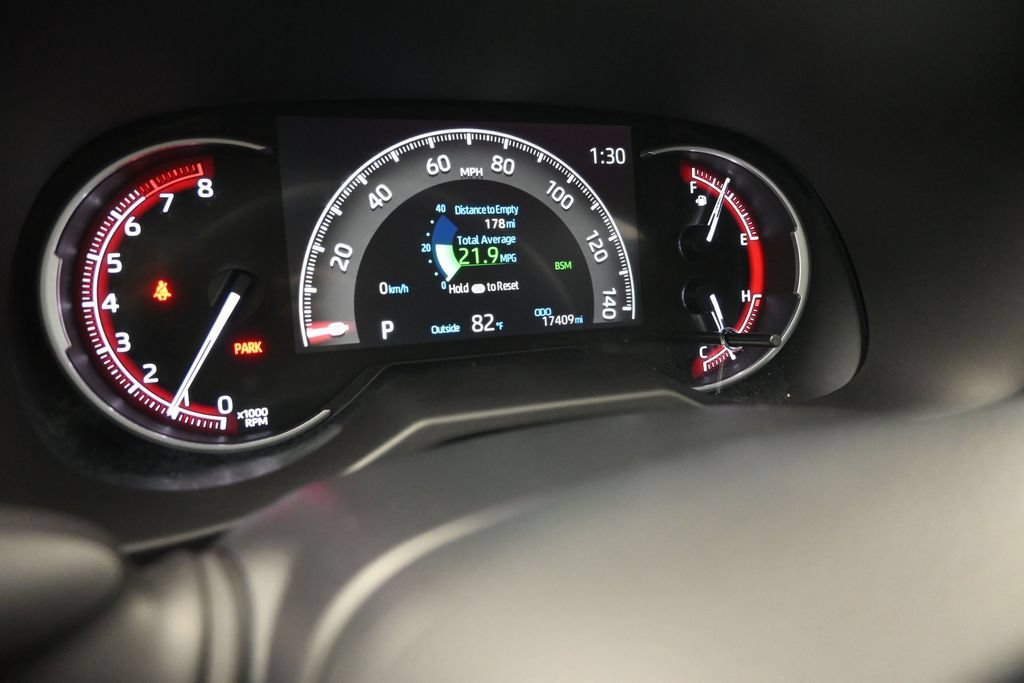 Used 2024 Toyota RAV4 XLE AWD/4WD image 3