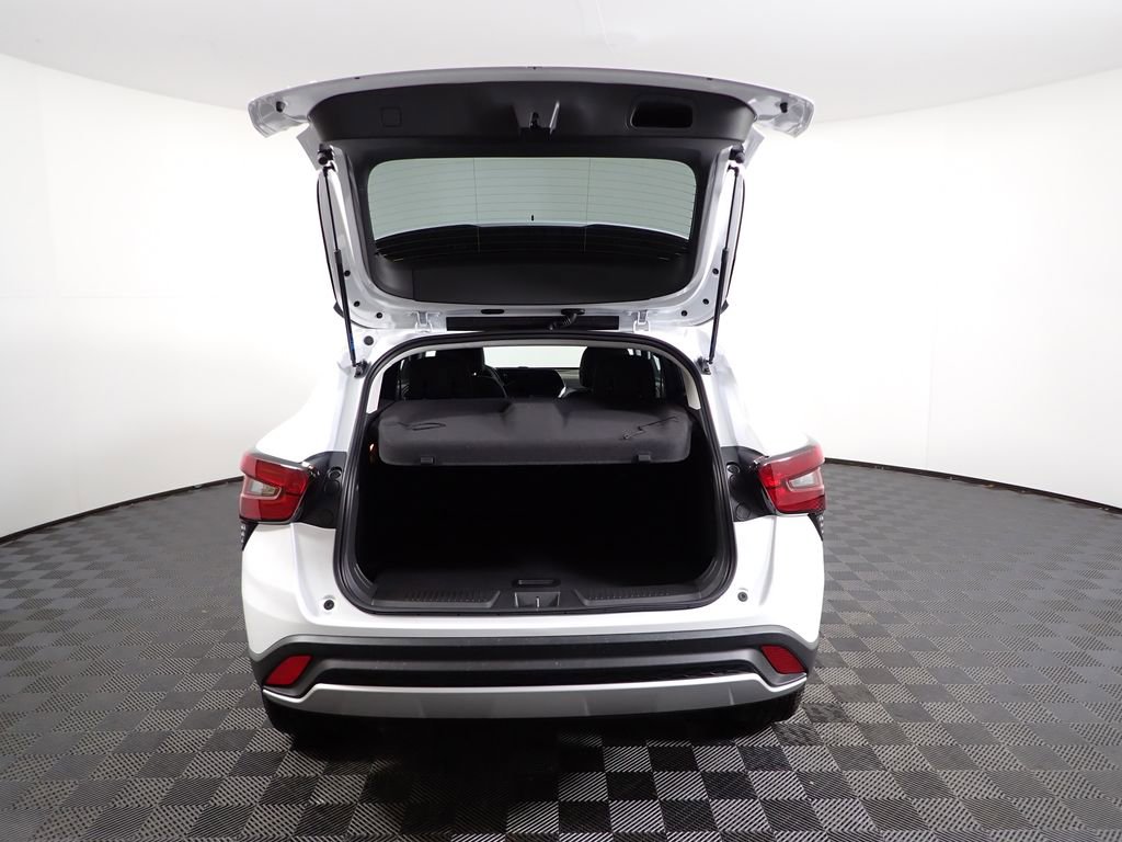 New 2026 Chevrolet Trax LT w/ LT Convenience Package image 11