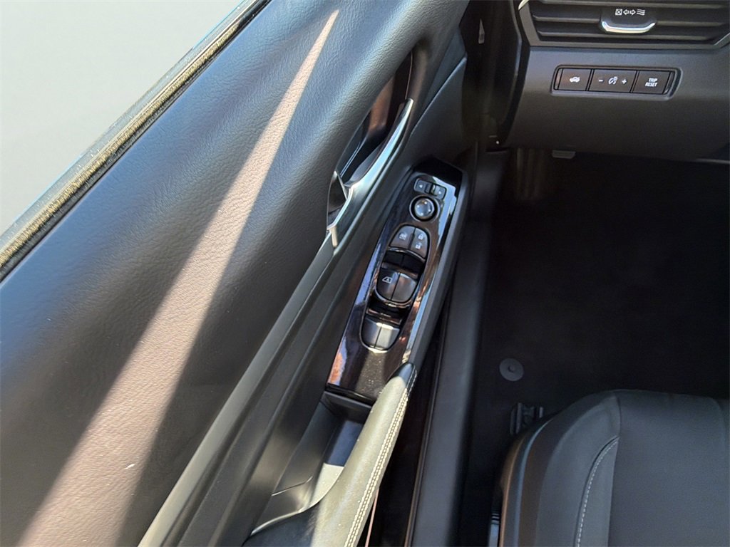 Used 2023 Nissan Altima 2.5 SV image 6