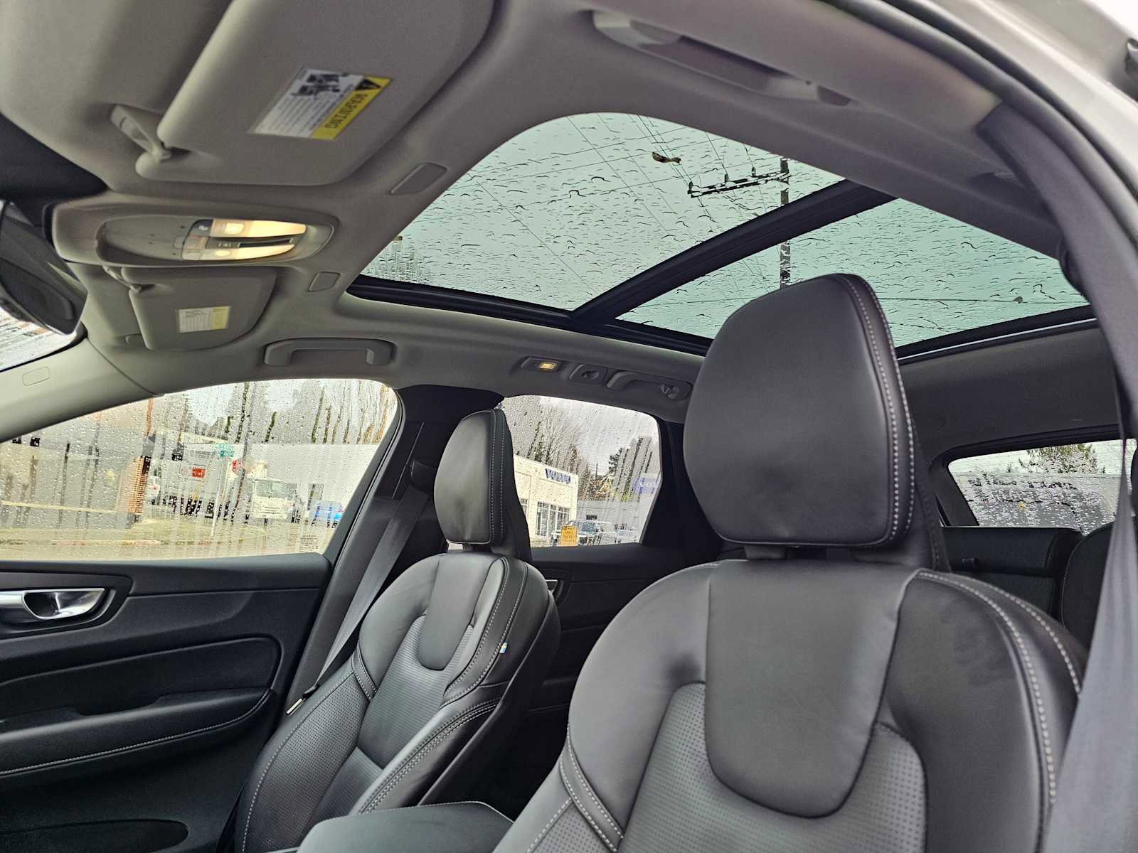 Used 2025 Volvo XC60 T8 Ultra w/ Protection Package Premier image 25