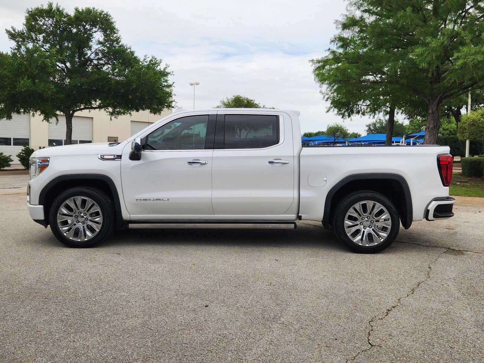 Used 2022 GMC Sierra 1500 Denali w/ Denali Reserve Package AWD/4WD image 3