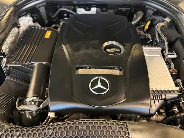 Used 2018 Mercedes-Benz GLC 300 4MATIC image 38