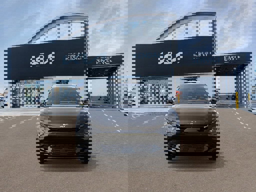 New 2025 Kia EV6 Light w/ Light LR Technology Package image 2