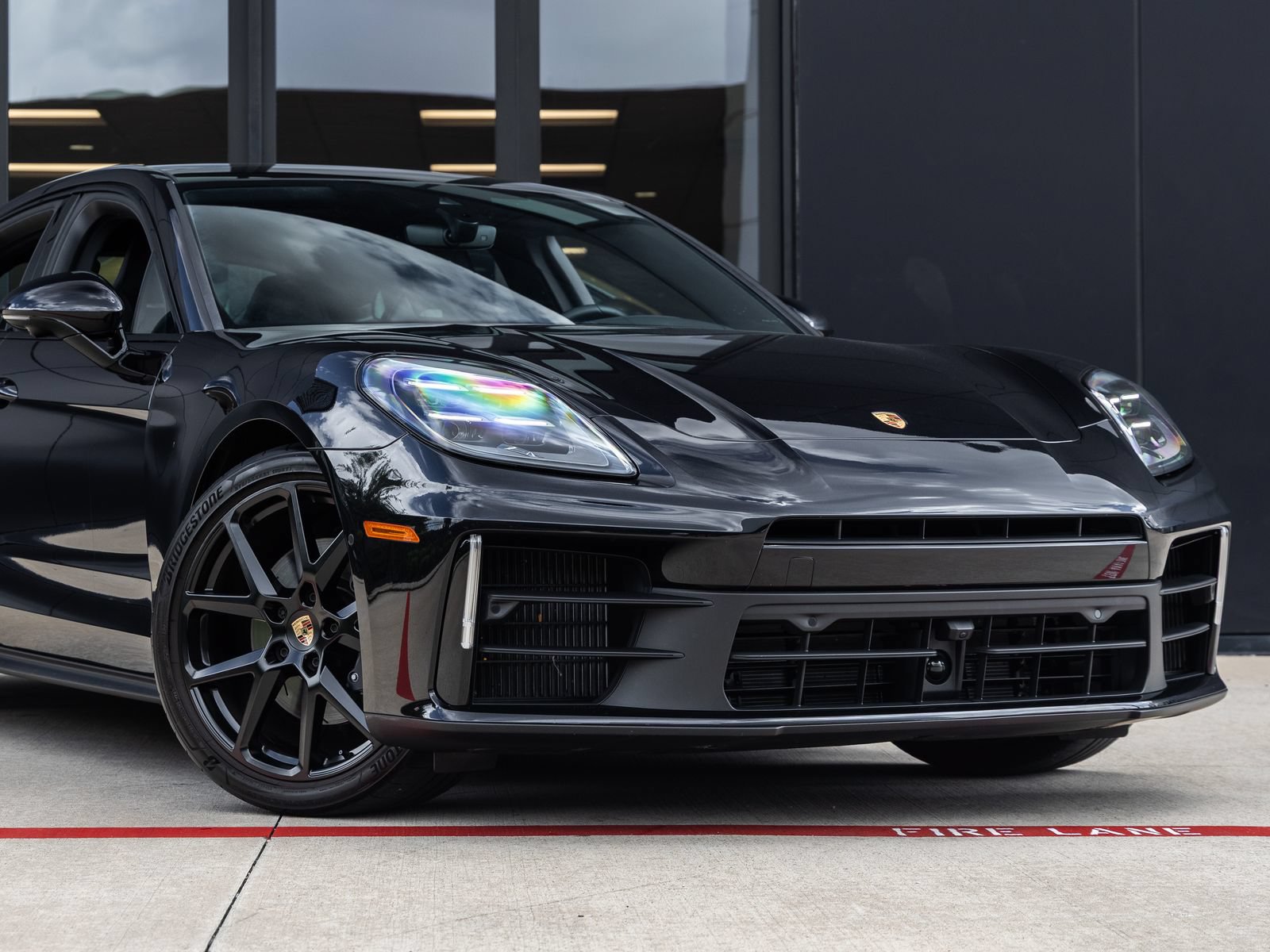 Certified 2025 Porsche Panamera image 19