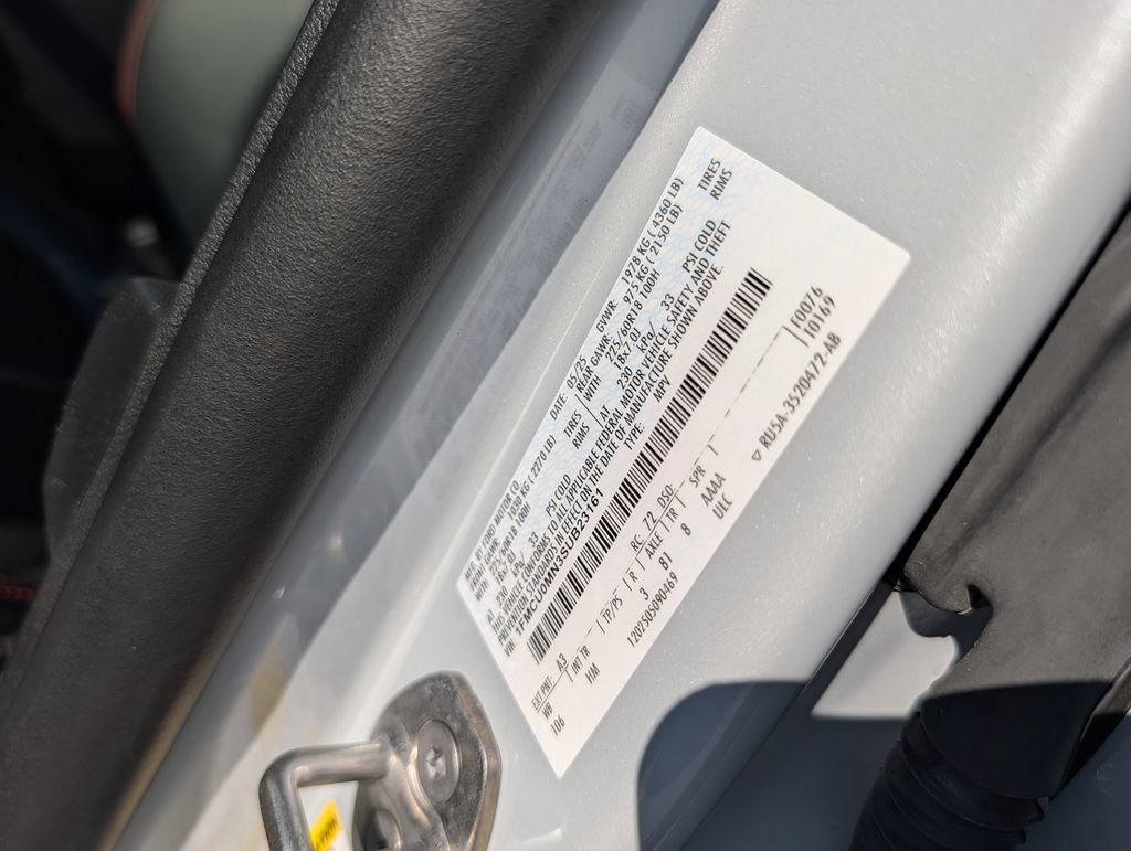Used 2025 Ford Escape ST-Line FWD image 35
